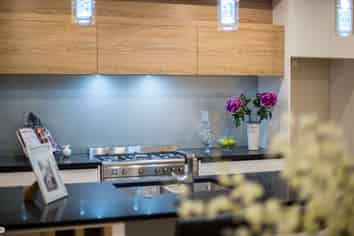 10 Dinning Road, Riverhead