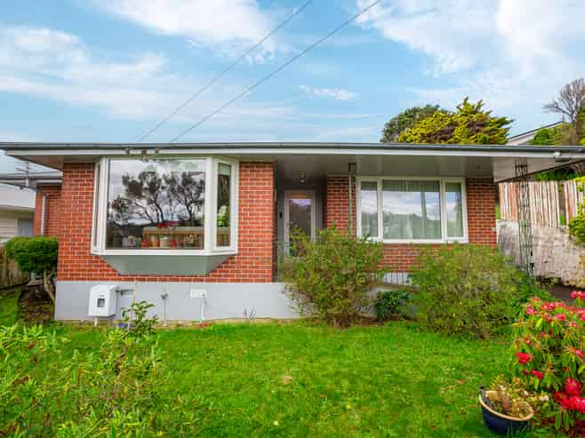 12 Robert Street, Newlands