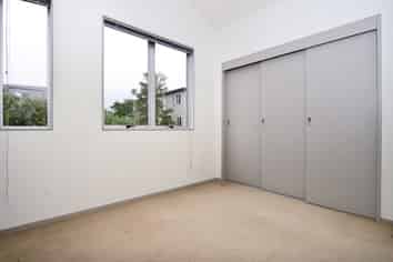 21 Albionvale Road, Glen Eden