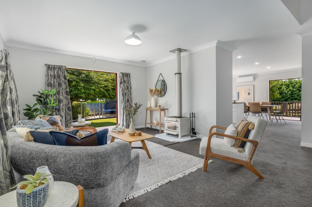Country Charm, Space & Serenity – Lifestyle Living Just Minutes from Levin 2