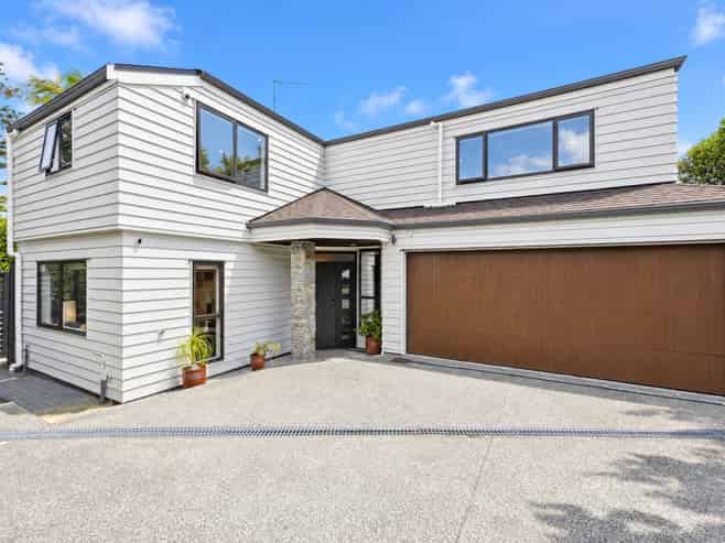 23A Niccol Avenue, Devonport