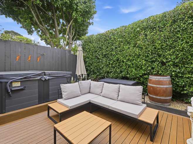 23A Niccol Avenue, Devonport