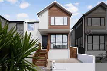 58 Seafarer Crescent, Stanmore Bay