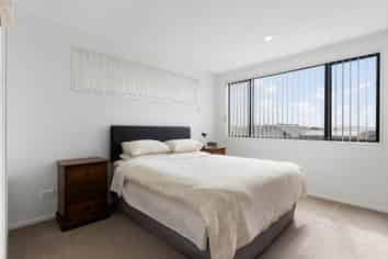 58 Seafarer Crescent, Stanmore Bay