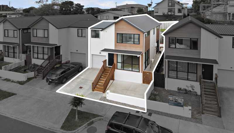 58 Seafarer Crescent, Stanmore Bay