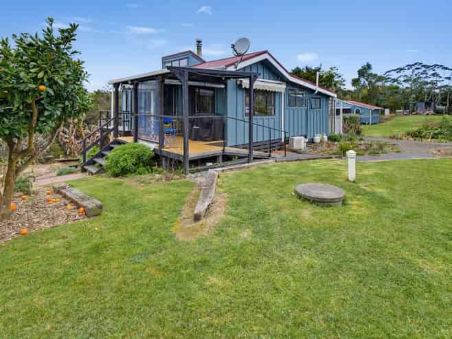 43 Pahi Road, Paparoa