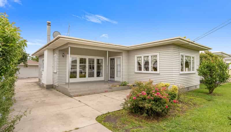 6 Lewis Street, Inner Kaiti