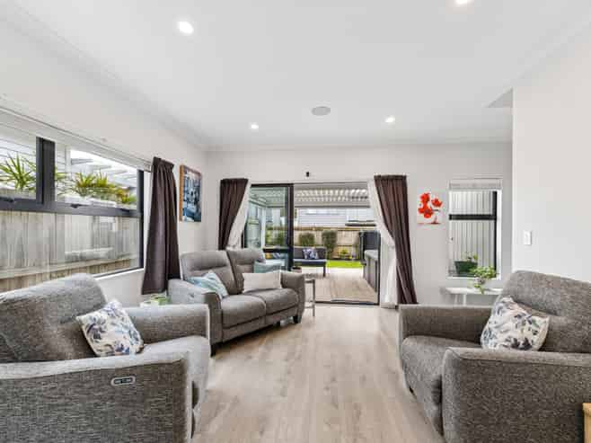 61 Craigs Way, Hobsonville