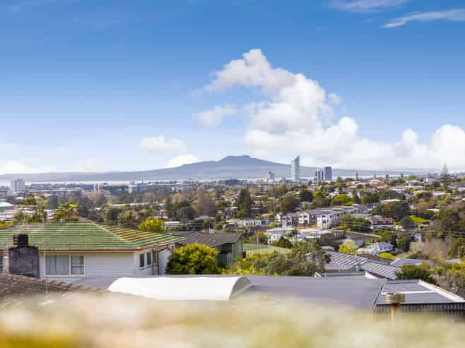6 Woodcote Drive, Glenfield
