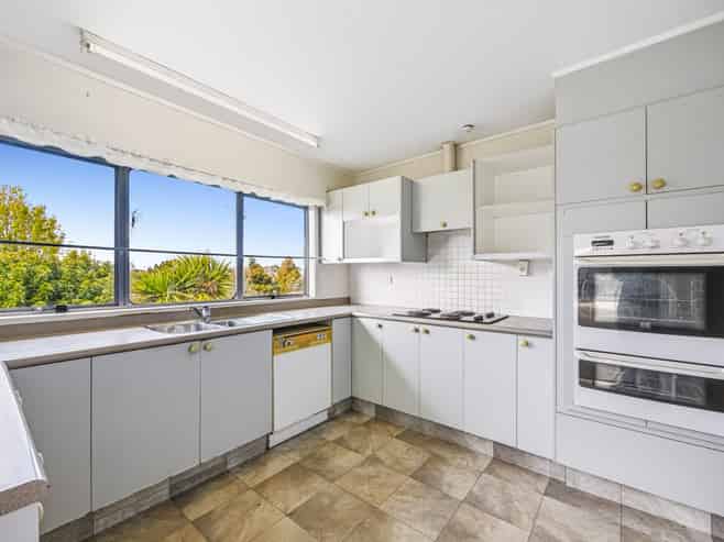6 Woodcote Drive, Glenfield