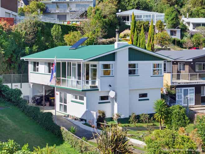 10 Seaview Crescent, Picton