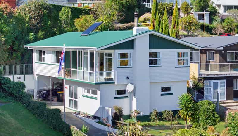 10 Seaview Crescent, Picton