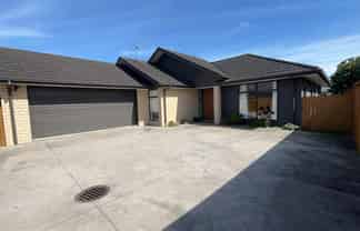 6 Sexton Road, Huntington