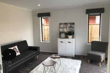 6 Sexton Road, Huntington