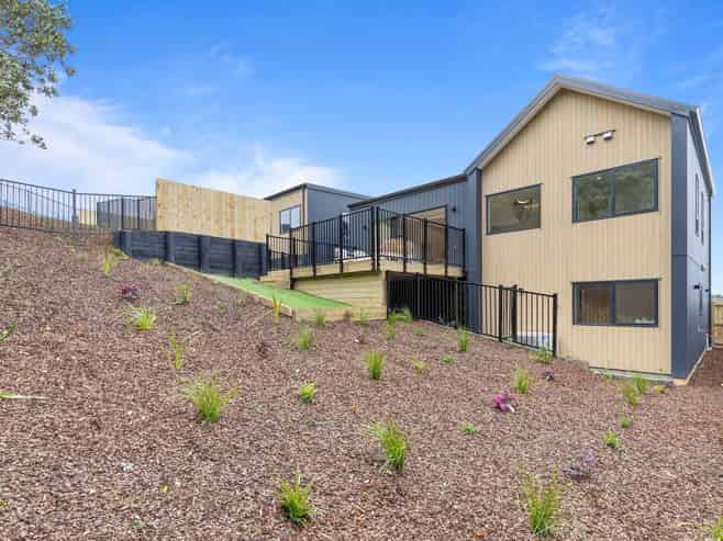 30 Ara Taha Crescent, Orewa