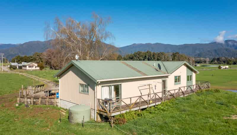 1707-1780 Takaka Valley Highway, Takaka