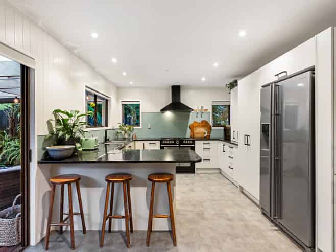 1/964 Beach Road, Torbay
