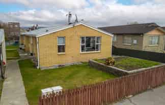 64A & 64B Ashworth Street, Alexandra