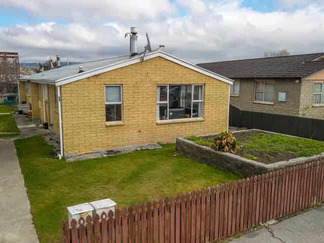 64A & 64B Ashworth Street, Alexandra