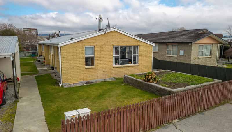 64A & 64B Ashworth Street, Alexandra