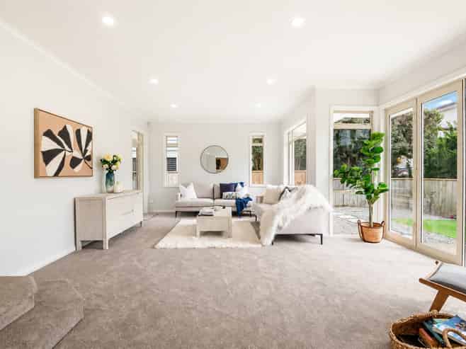 37 English Oak Drive, Schnapper Rock