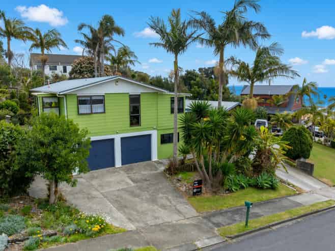53 Stratford Drive, CABLE BAY