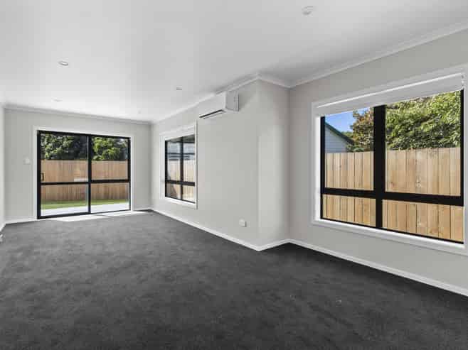 2/1 Garthwood Road, Hillcrest