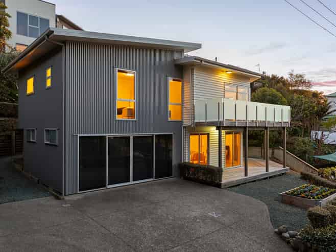 18 Poynters Crescent, Stepneyville