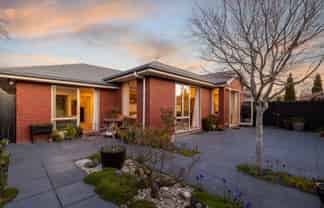 6A Lake Terrace Road, Burwood