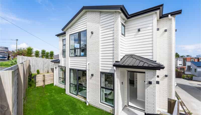 15A Oakdale Road, Hillsborough