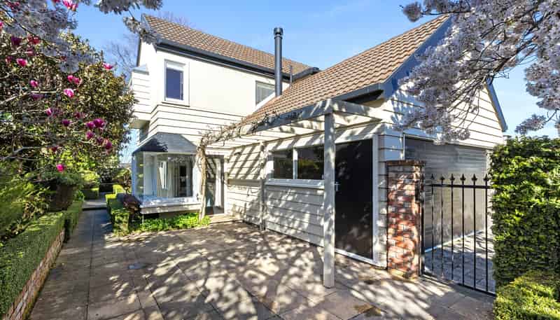 1/127 Fendalton Road, Fendalton