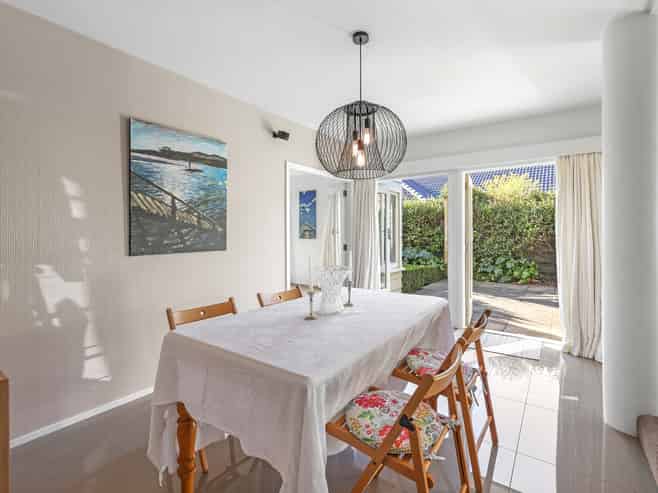 1/127 Fendalton Road, Fendalton