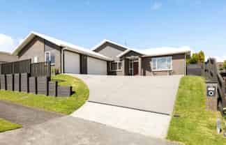 102 Borman Road, Huntington