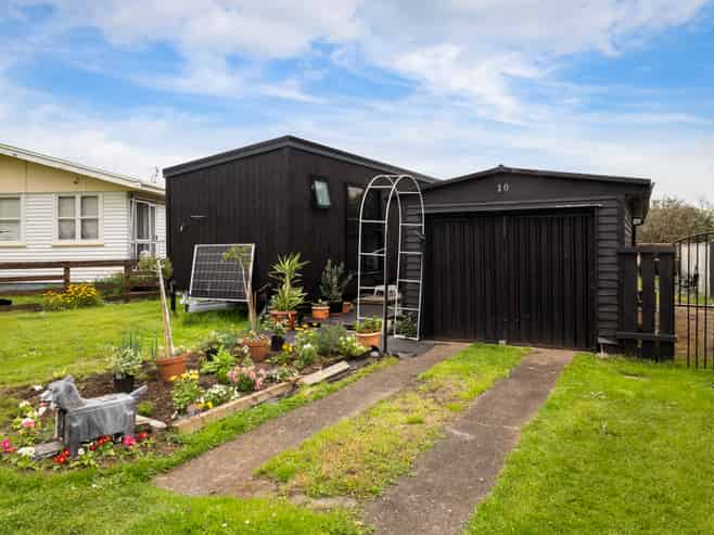 10 Poland Street, Paeroa