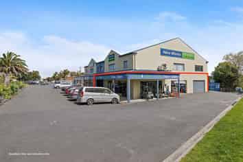 Prime main road premises