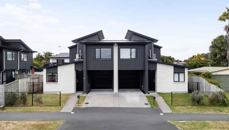1/1 Splitt Avenue, Glenview