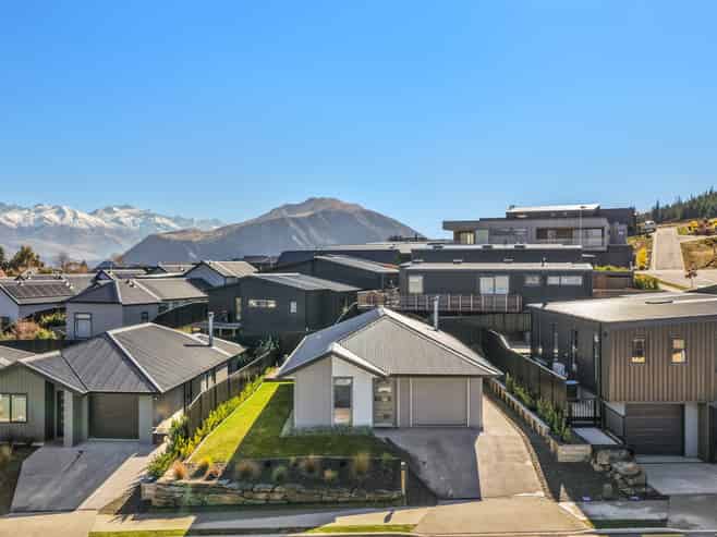 4 Tuohy Lane, Wanaka