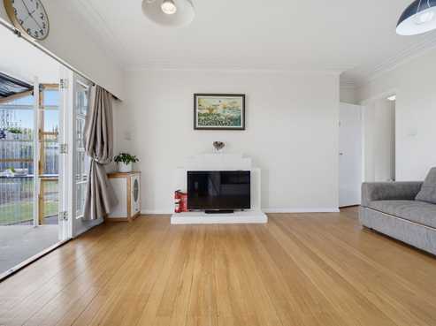 2 Isobel Street, Fairy Springs