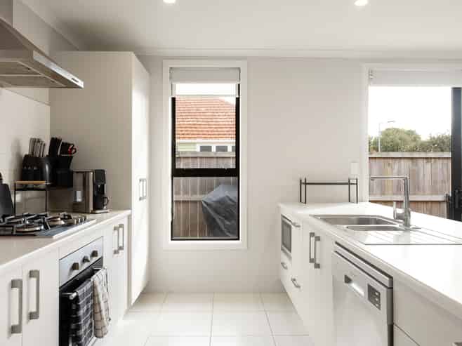 2/1 Paul Crescent, Fairfield