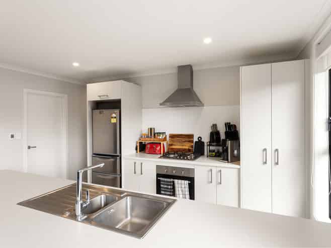 2/1 Paul Crescent, Fairfield