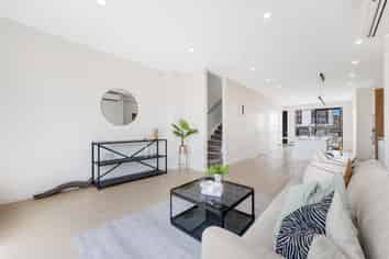 4/57 Tahetoka Street, Westgate