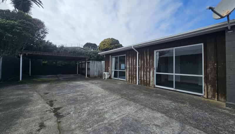 2/12 Naumai Place, Spotswood