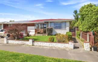2/50 Reynolds Avenue, Bishopdale