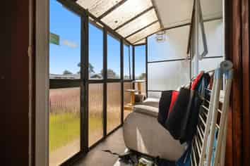 2/50 Reynolds Avenue, Bishopdale