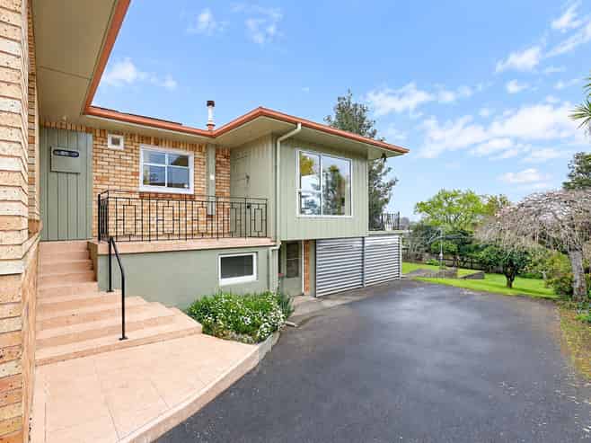 15 Hillcrest Road, Hillcrest
