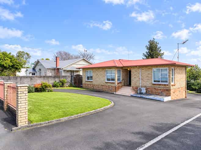 15 Hillcrest Road, Hillcrest
