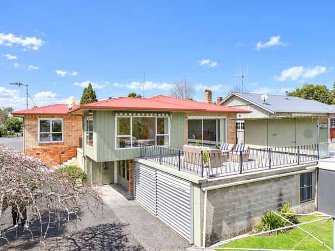 15 Hillcrest Road, Hillcrest