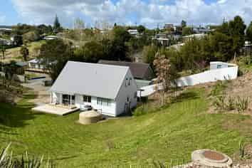 36A Main Road, Raglan