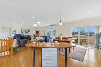 16 Maidstone Place, Oteha