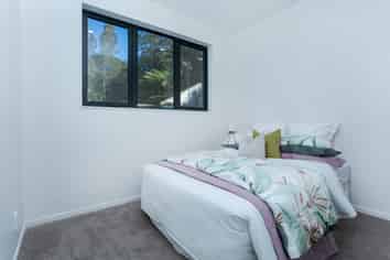 81C Ayton Drive, Totara Vale
